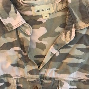 Cloth & Stone camo button up